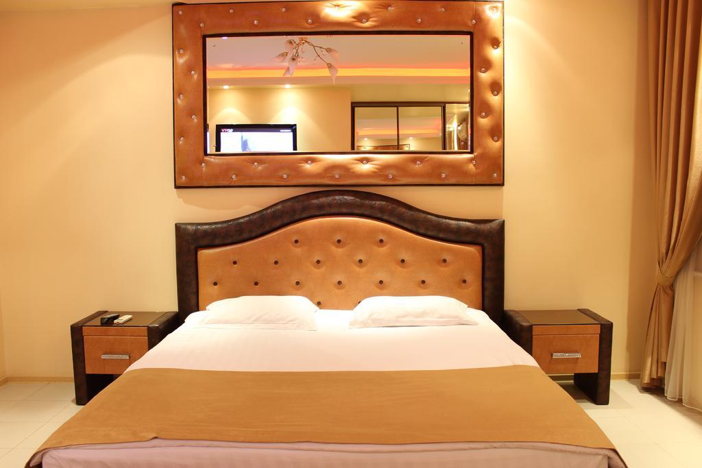 Prestige Apart-Hotel Кишинів Екстер'єр фото