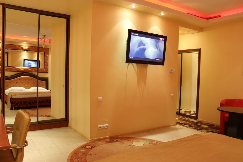 Prestige Apart-Hotel Кишинів Екстер'єр фото